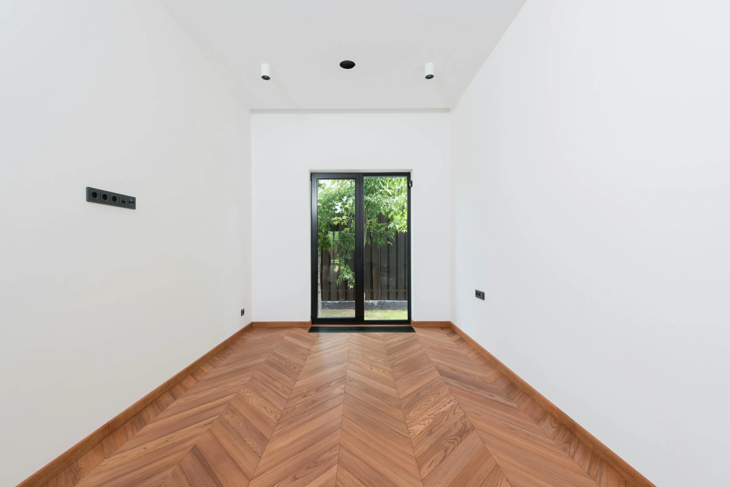 Flooring Installation & Refinishing Conroe